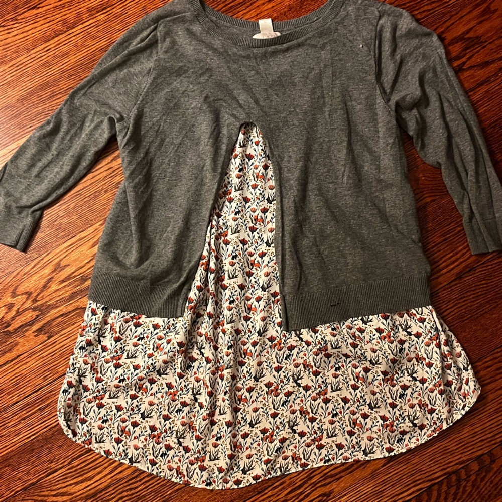 Loft floral sweater size Small